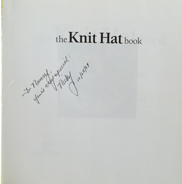 Knit_Hat_autograph
